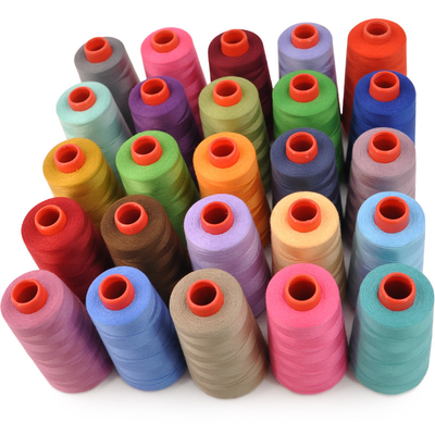 In voorraad Polyester Draden Hilos De Coser Vaste kleur Geverfd 100% Polyester Garens 40/2 Polyester Naaddraad