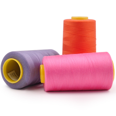 Goed evenwicht Polyester kern gesponnen draad Meerkleurige draden voor naaien