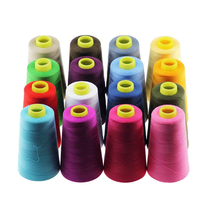 Op voorraad Groothandel Geverfd 100% polyestergarens met verschillende kleuren