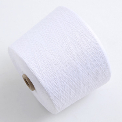 Witte gesponnen polyestergarens voor textiel