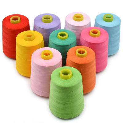 Meerdere kleuren polyesterdraad Polyesternaad 402 Naaddraad