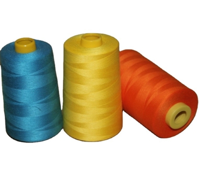 5000 Yards Naaddraad Polyester Naaddraad Multi-Kleur Fabriek Groothandel Polyester Draden
