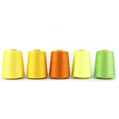 100% gesponnen polyester naaigarn 40/2 polyester draad warm verkocht