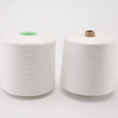 Garens van gesponnen polyester 202 203 402 403 Voor het breien van polyesternaad