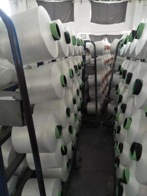 Van 150D/48F DTY trekt de Semi Saaie 100% Polyester van het de Polyestergaren NIM Textureringsgaren